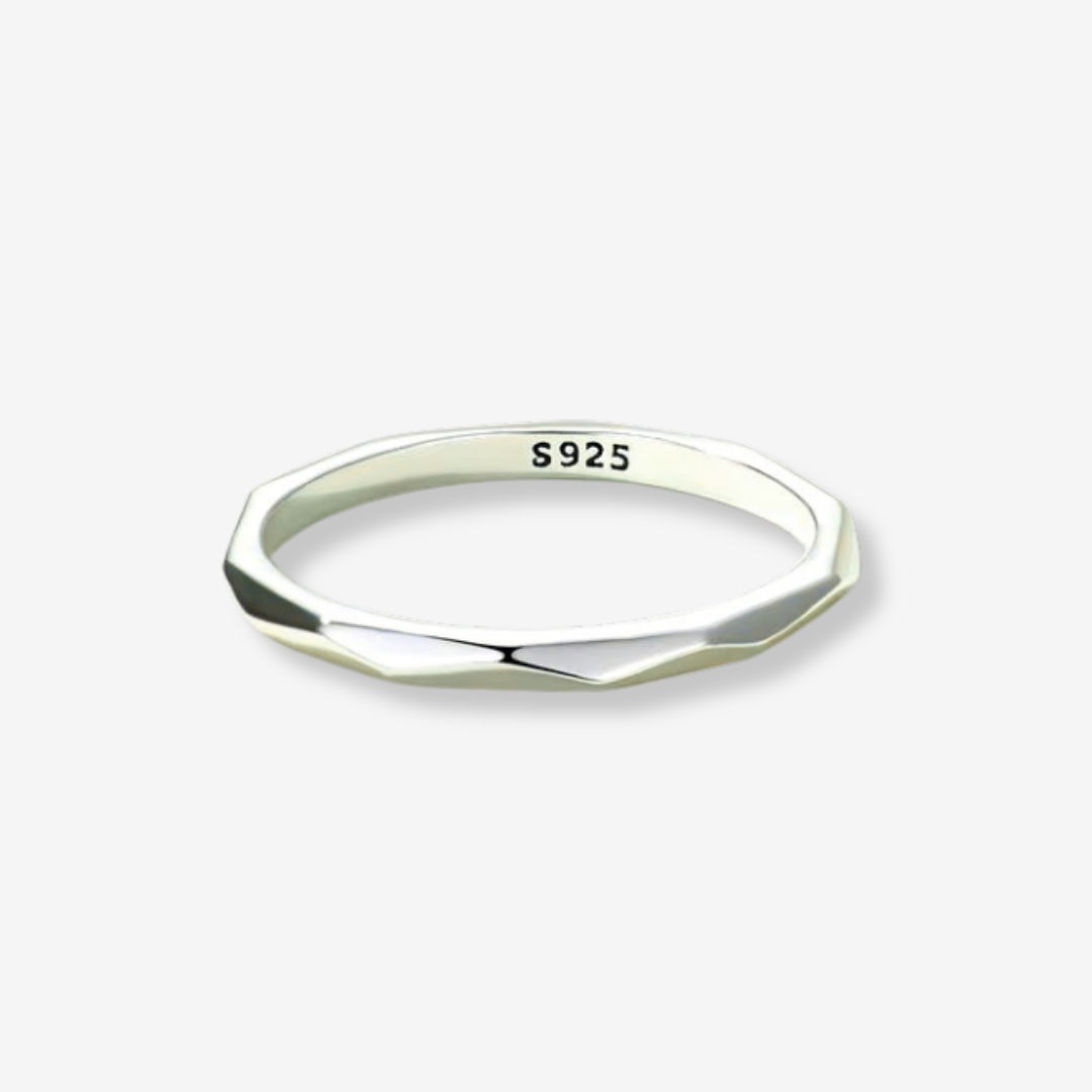 Minimalist Geometric Ring